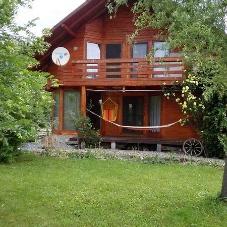 The Wooden House Villa Moldovenesti ภายนอก รูปภาพ