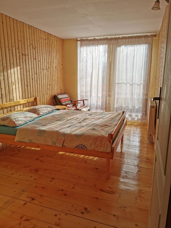 The Wooden House Villa Moldovenesti ภายนอก รูปภาพ