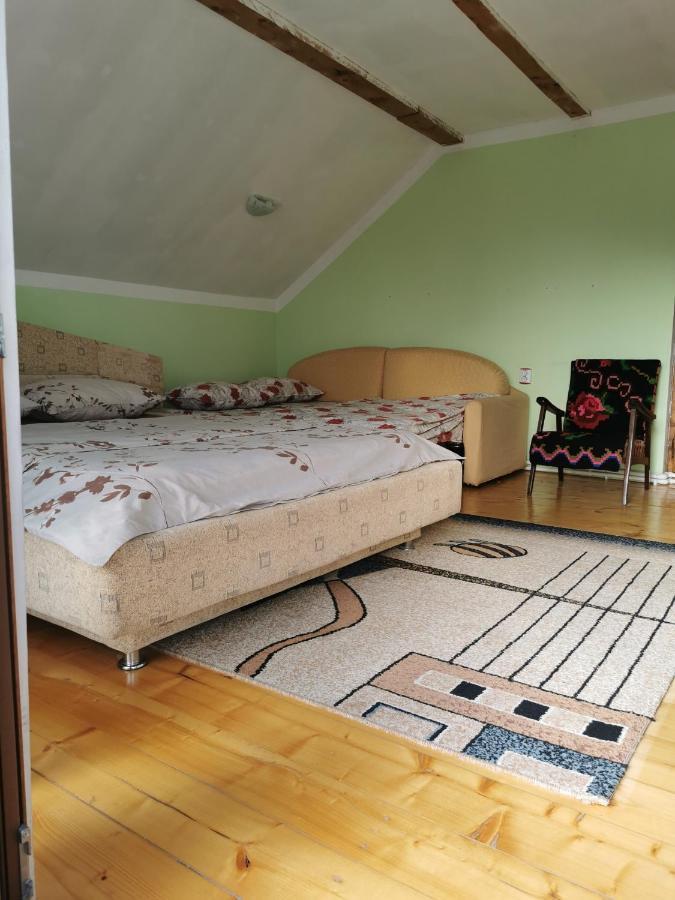 The Wooden House Villa Moldovenesti ภายนอก รูปภาพ