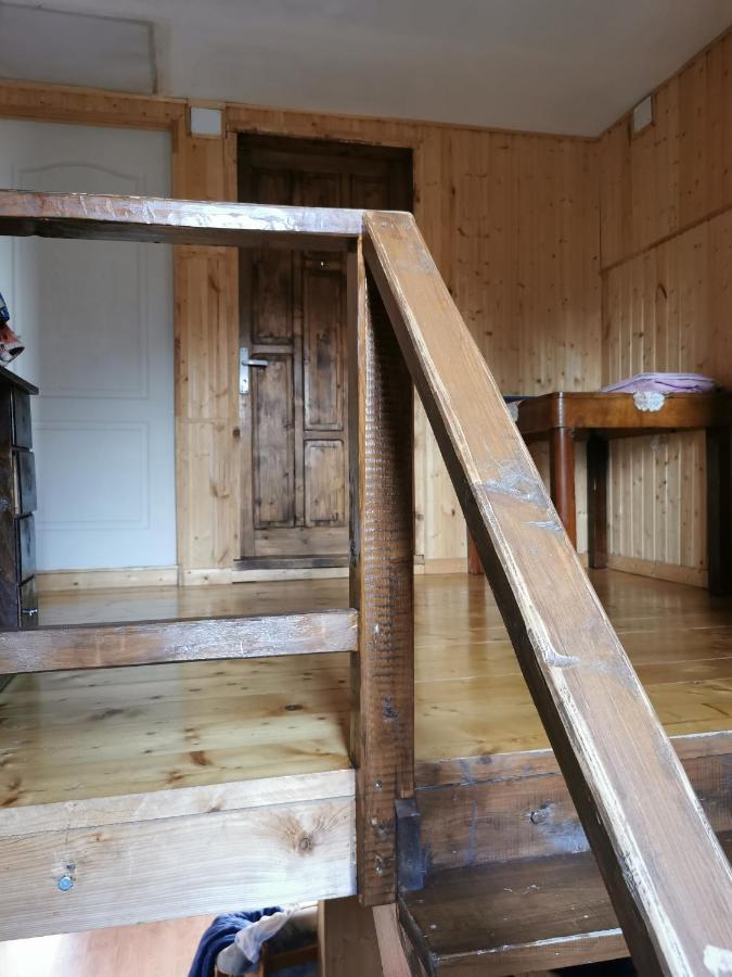 The Wooden House Villa Moldovenesti ภายนอก รูปภาพ