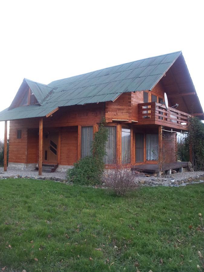 The Wooden House Villa Moldovenesti ภายนอก รูปภาพ