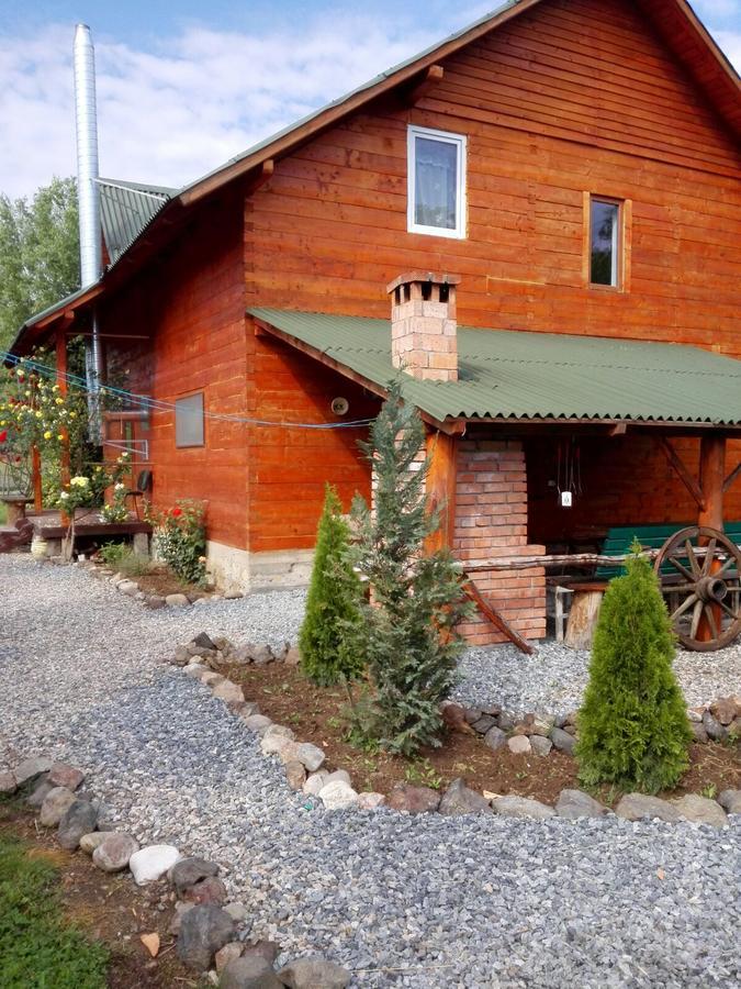 The Wooden House Villa Moldovenesti ภายนอก รูปภาพ